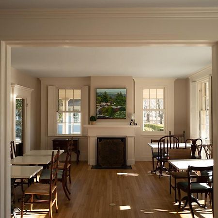 Onesixtyfive, The Inn On Park Row Brunswick Extérieur photo