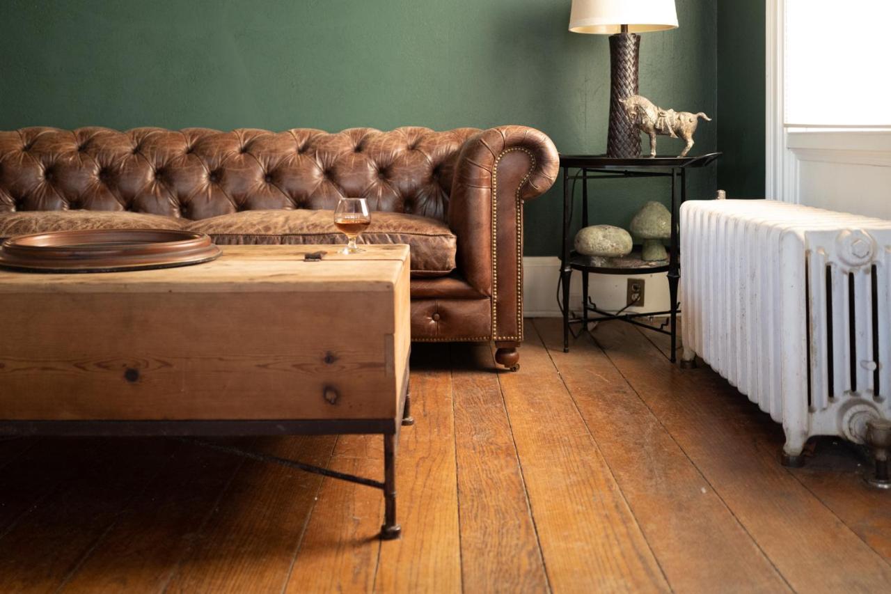 Onesixtyfive, The Inn On Park Row Brunswick Extérieur photo