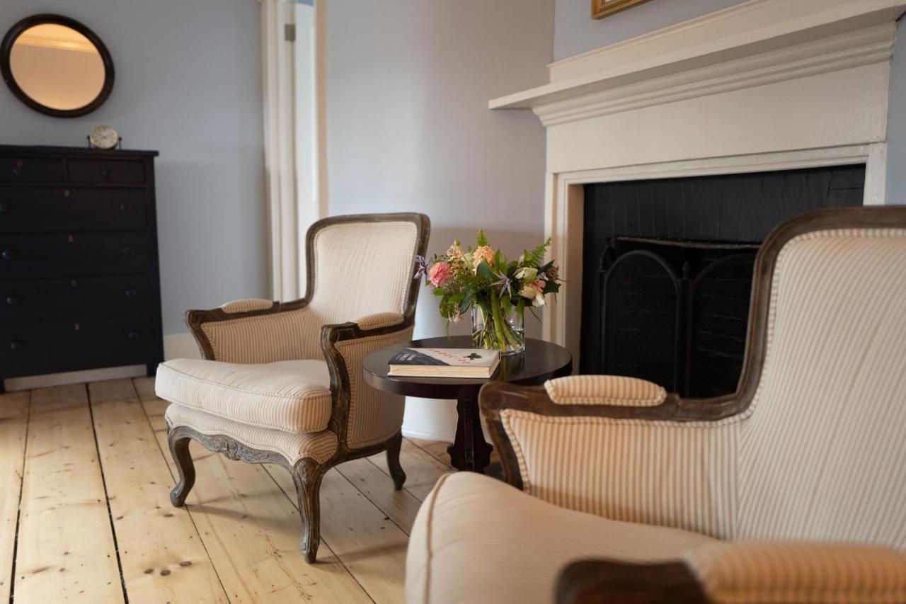 Onesixtyfive, The Inn On Park Row Brunswick Extérieur photo